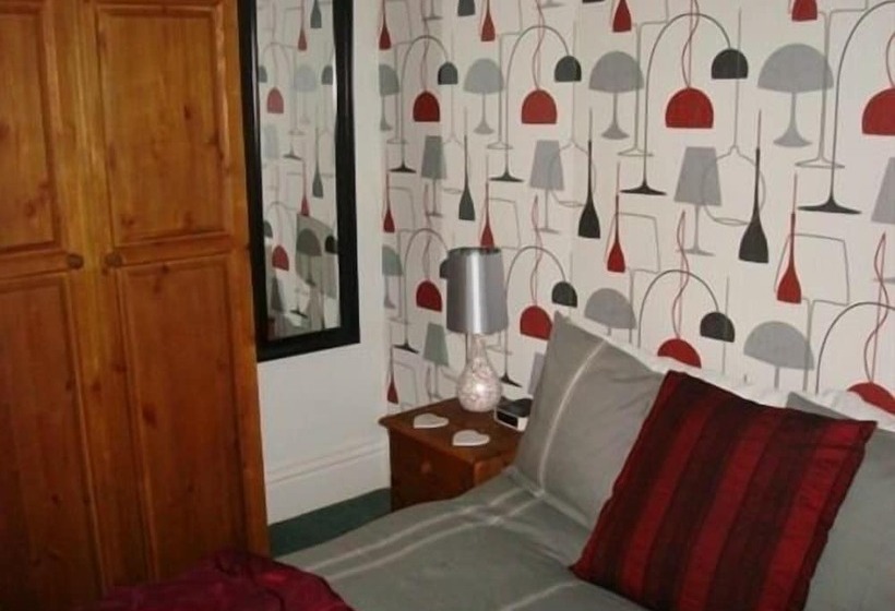 بنسيون Esklet Guest House