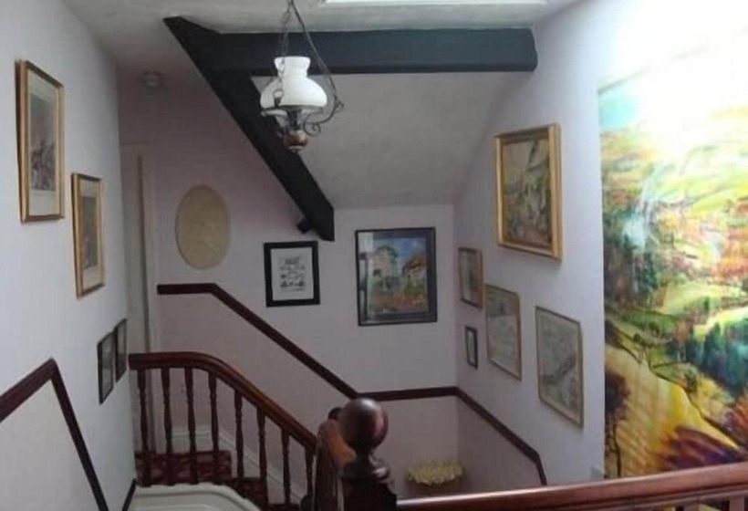 بنسيون Esklet Guest House