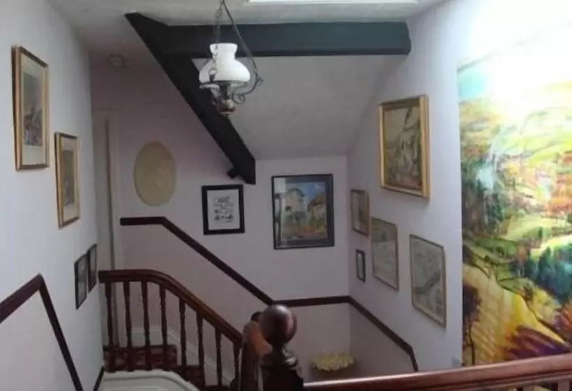 بنسيون Esklet Guest House