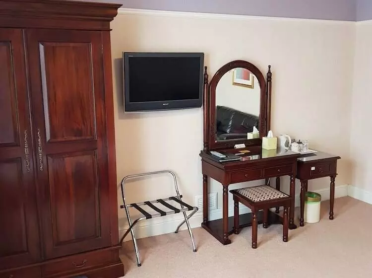 پانسیون Hamilton House