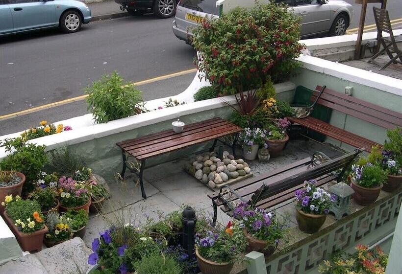 Пансион Mostyn House