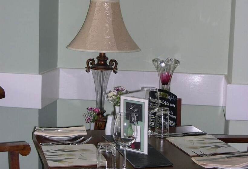 Пансион Mostyn House