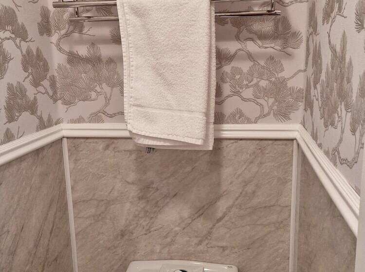 Пансион Mostyn House