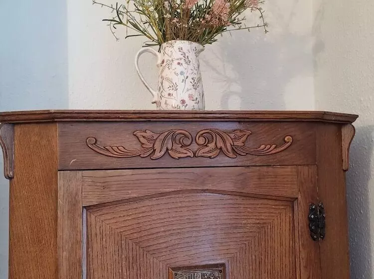 פנסיון Mostyn House