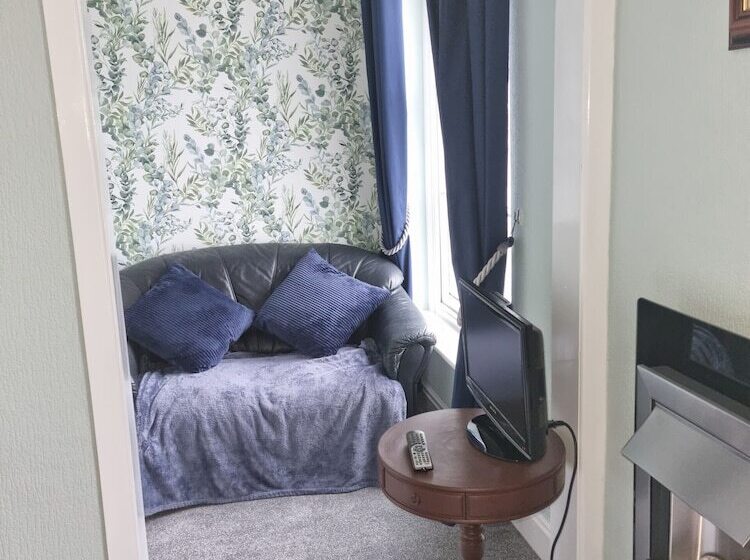 Пансион Mostyn House