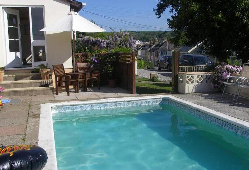 بنسيون Saffron House