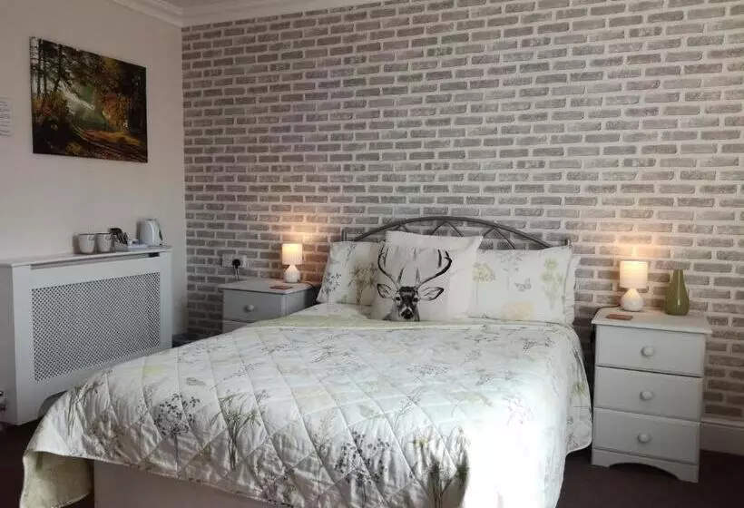 Pensão Saffron House