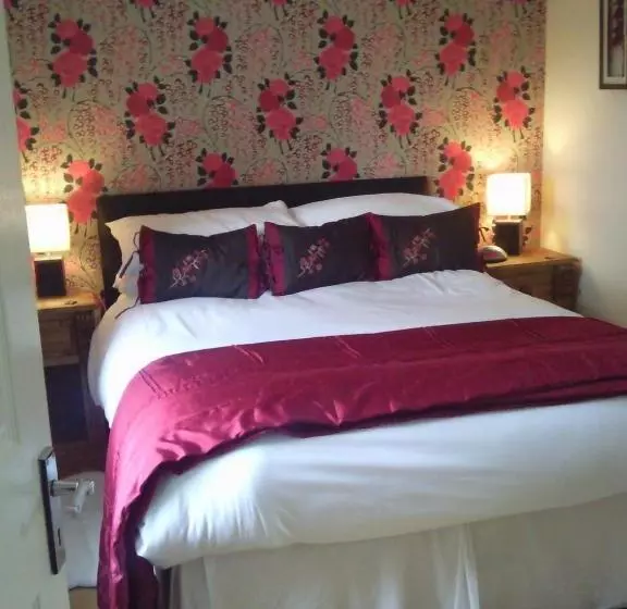 Ravensmede Cottage B&b