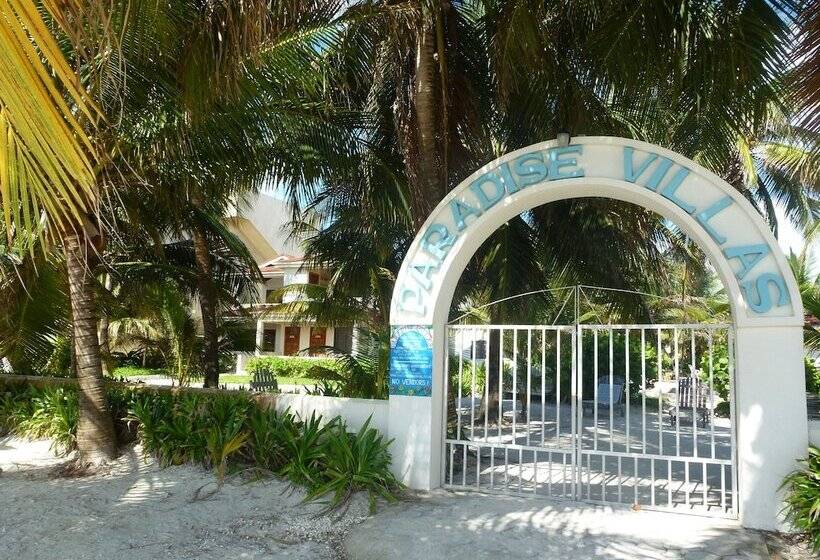 استراحتگاه Tradewinds Paradise Villas