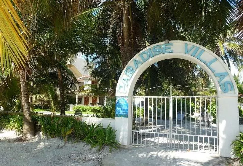 リゾートホテル Tradewinds Paradise Villas