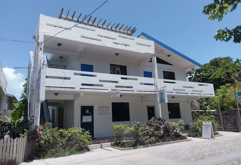 استراحتگاه Tradewinds Paradise Villas