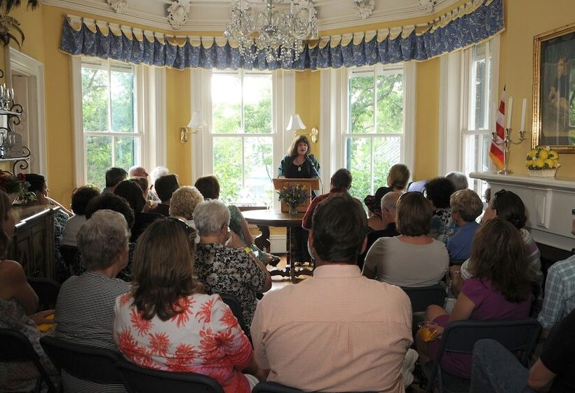 Rockwood Manor Bed & Breakfast