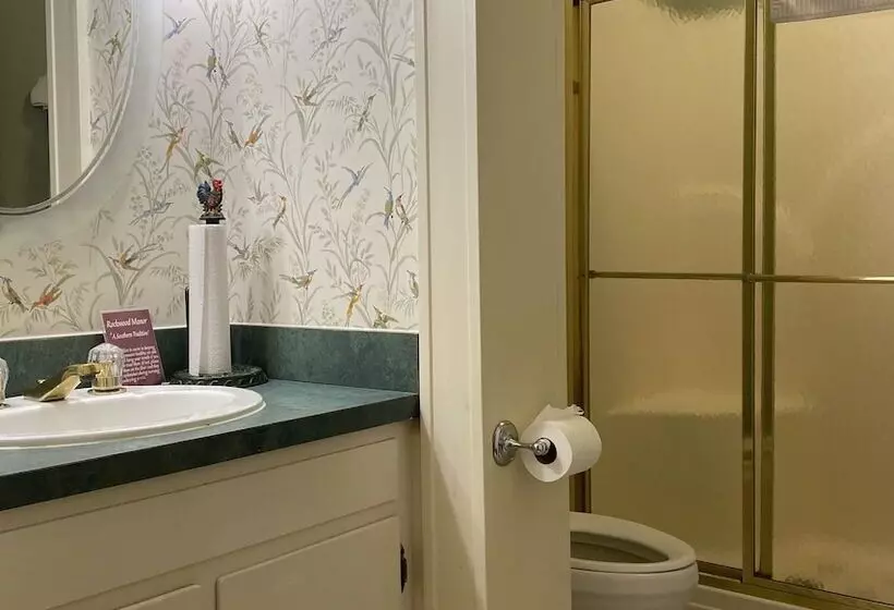 Rockwood Manor Bed & Breakfast