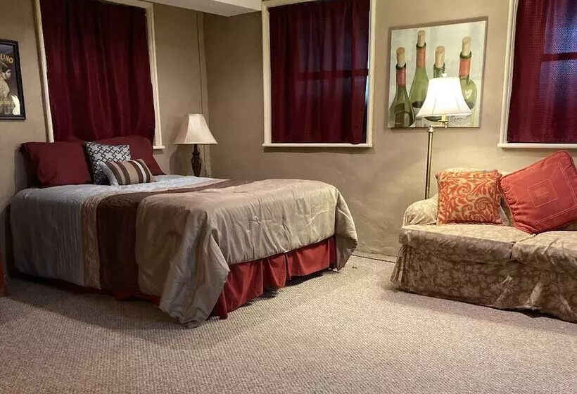 Rockwood Manor Bed & Breakfast