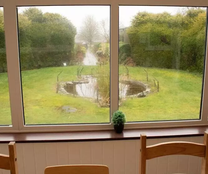 Stonehenge Hostel   Yha Affliated