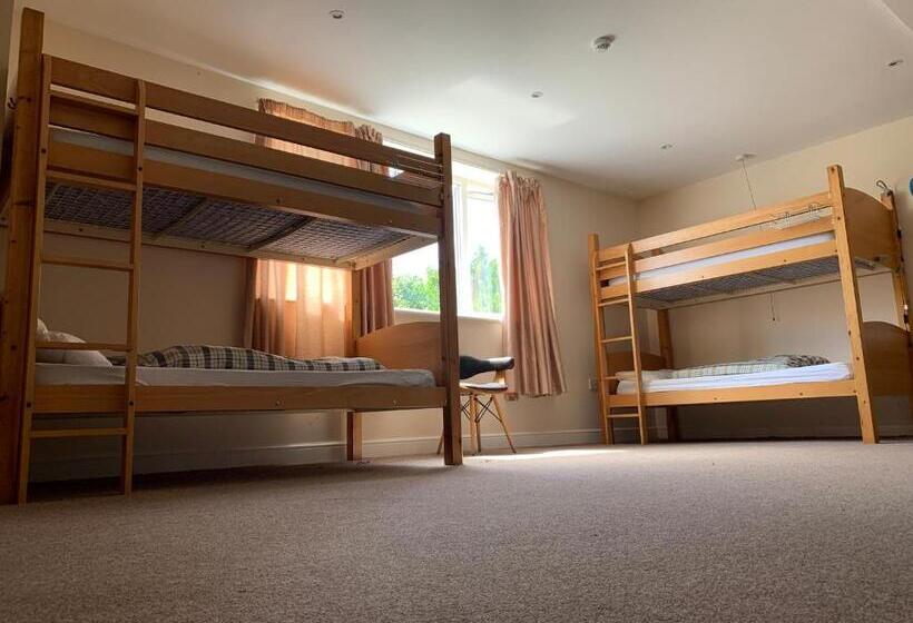 Stonehenge Hostel   Yha Affliated