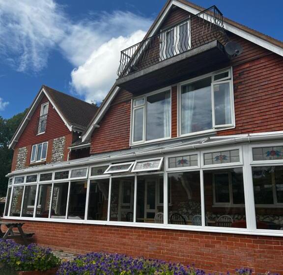 Stonehenge Hostel   Yha Affliated
