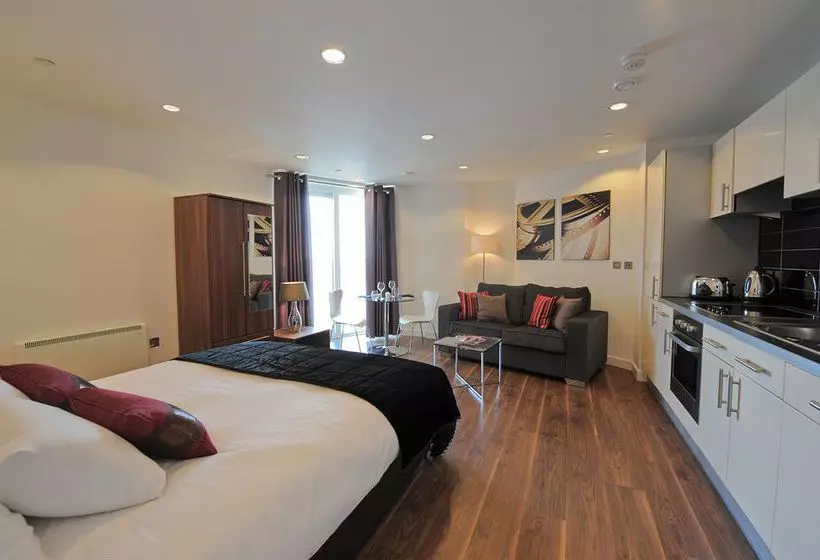 The Heart Apartments @ Mediacity Uk