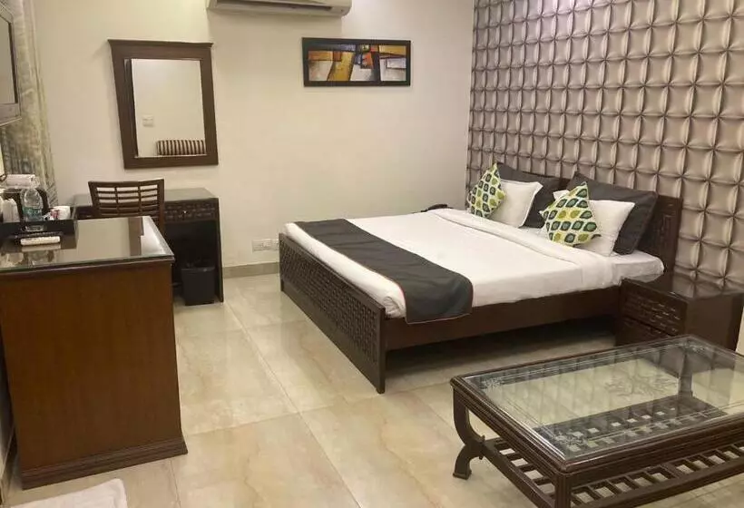 Hermitage By The Cosy Hotels Near Lotus Temple