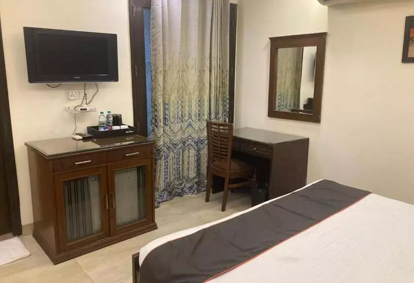 Hermitage By The Cosy Hotels Near Lotus Temple