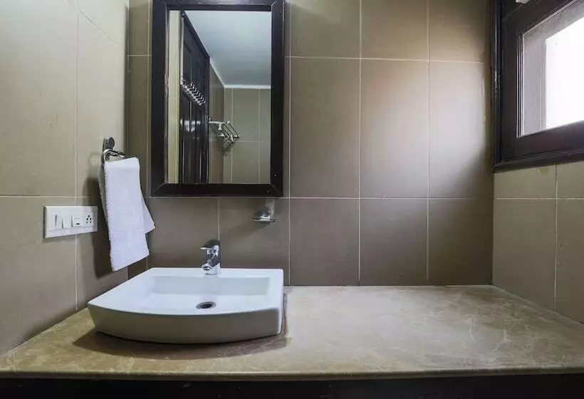 Hermitage By The Cosy Hotels Near Lotus Temple