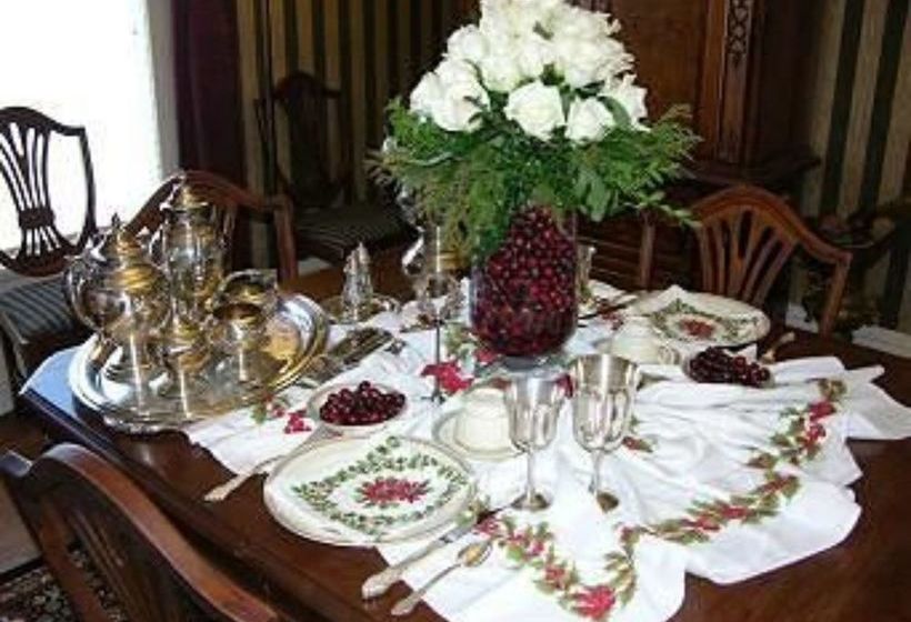 Vintage Charm Bed And Breakfast