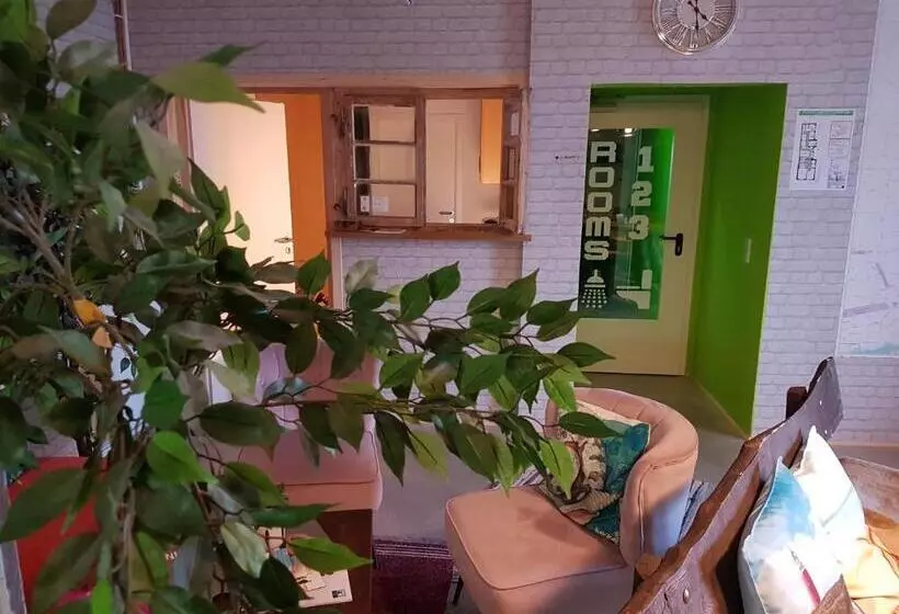 ユースホステル Sleeptide