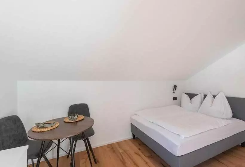ベッドアンドブレックファースト Leni S Mountain Appartements