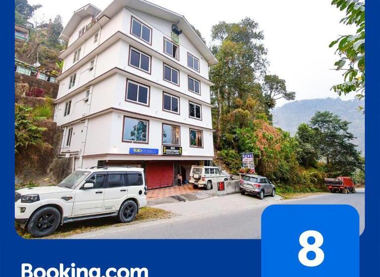 Fabhotel Rikhila S Regency