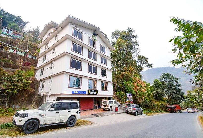 Fabhotel Rikhila S Regency