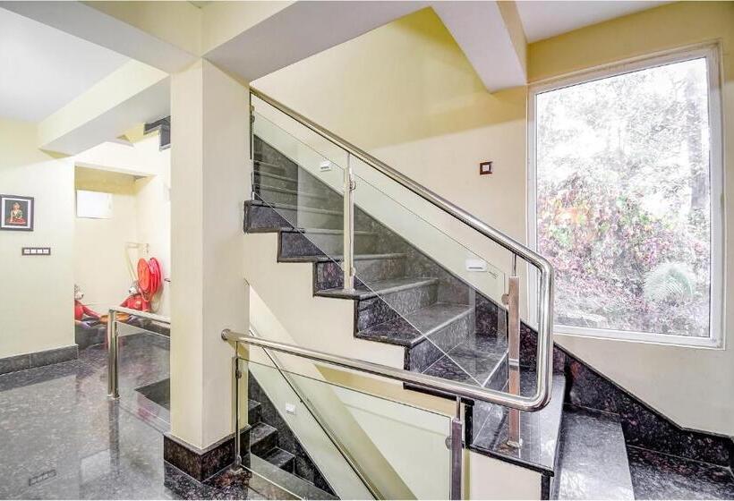 Fabhotel Rikhila S Regency