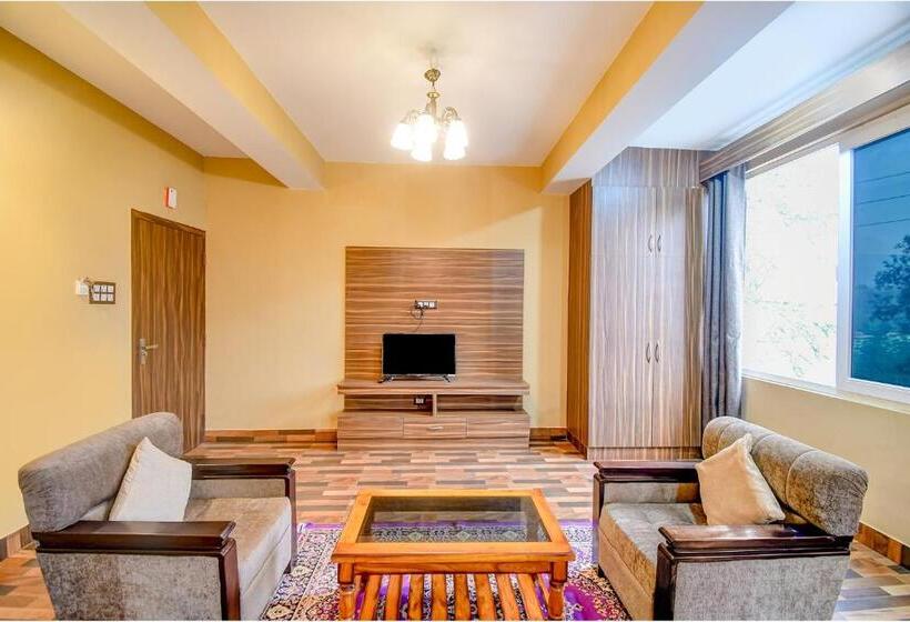 Fabhotel Rikhila S Regency