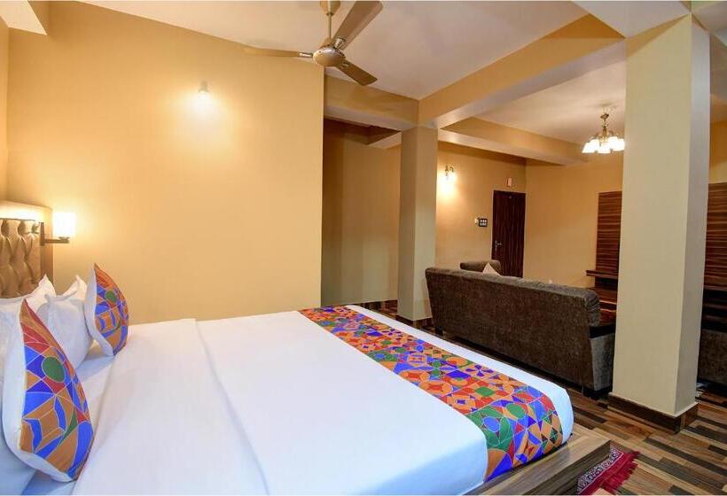 Fabhotel Rikhila S Regency