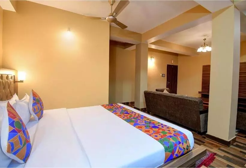 Fabhotel Rikhila S Regency