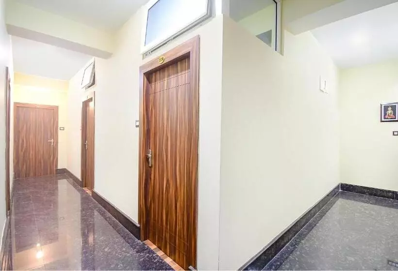 Fabhotel Rikhila S Regency