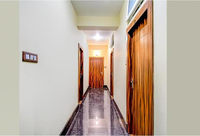 Fabhotel Rikhila S Regency