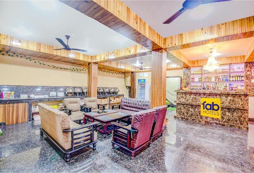 Fabhotel Rikhila S Regency