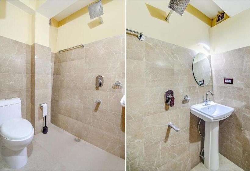 Fabhotel Rikhila S Regency