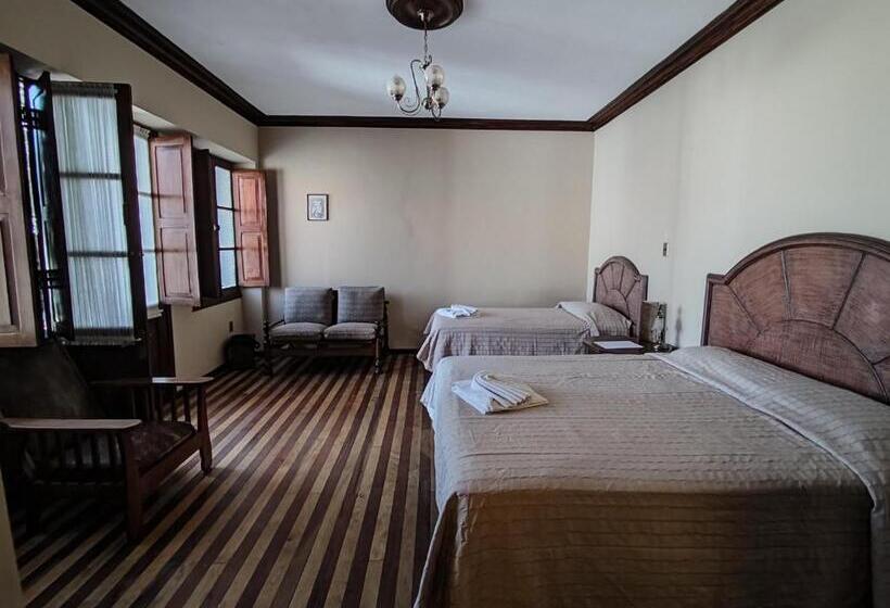 هتل La Culta Hostal & Casa Cultural