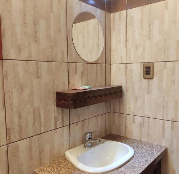 هتل La Culta Hostal & Casa Cultural