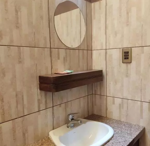 هتل La Culta Hostal & Casa Cultural