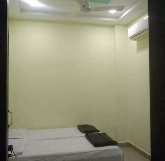 ホテル Maharashtra Lodge Near Latur Bus Stand