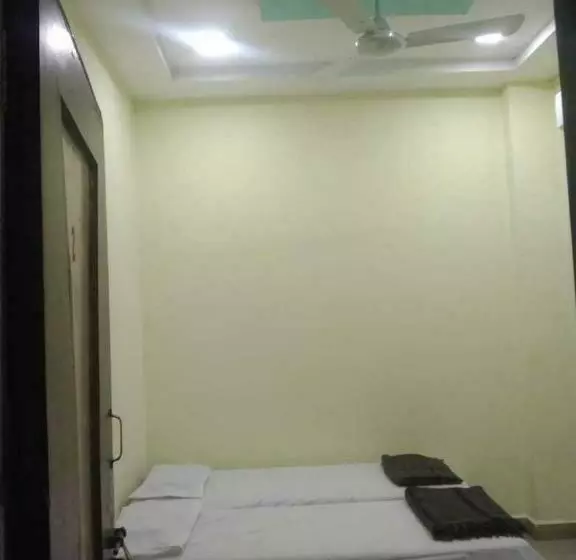 ホテル Maharashtra Lodge Near Latur Bus Stand