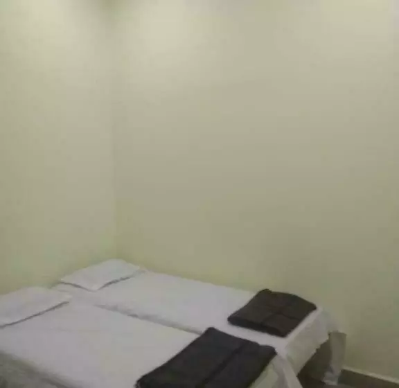ホテル Maharashtra Lodge Near Latur Bus Stand