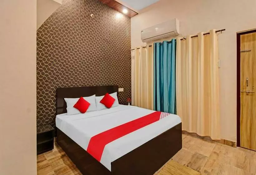 Hotelli Oyo Flagship 80648 Resort Stay Inn