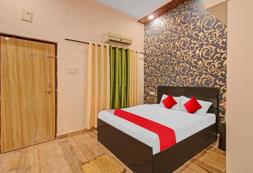 ホテル Oyo Flagship 80648 Resort Stay Inn