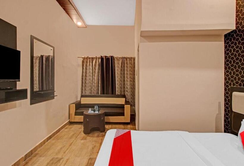 ホテル Oyo Flagship 80648 Resort Stay Inn