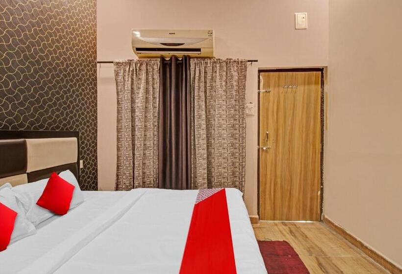 ホテル Oyo Flagship 80648 Resort Stay Inn