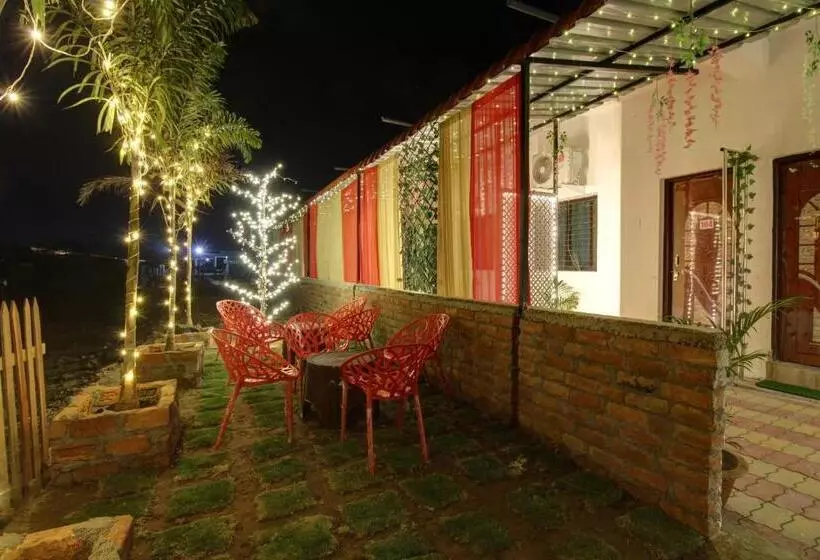 Hotelli Oyo Flagship 80648 Resort Stay Inn