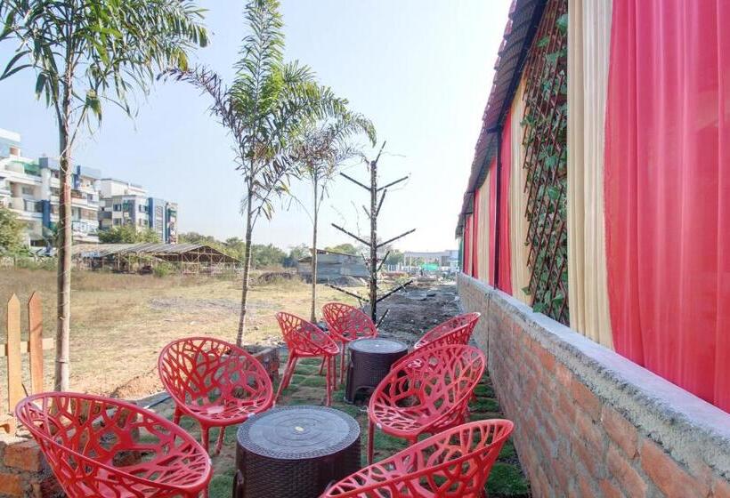 ホテル Oyo Flagship 80648 Resort Stay Inn